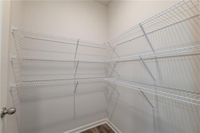 Building Photo - 331 Belmont Dr