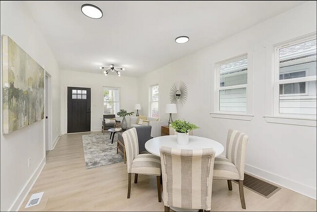 Building Photo - 1137 Saint Peter St