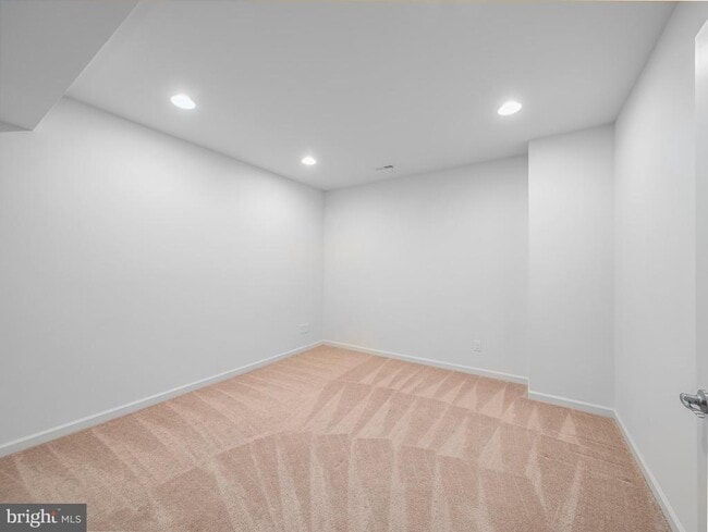 Building Photo - 24925 Quimby Oaks Pl