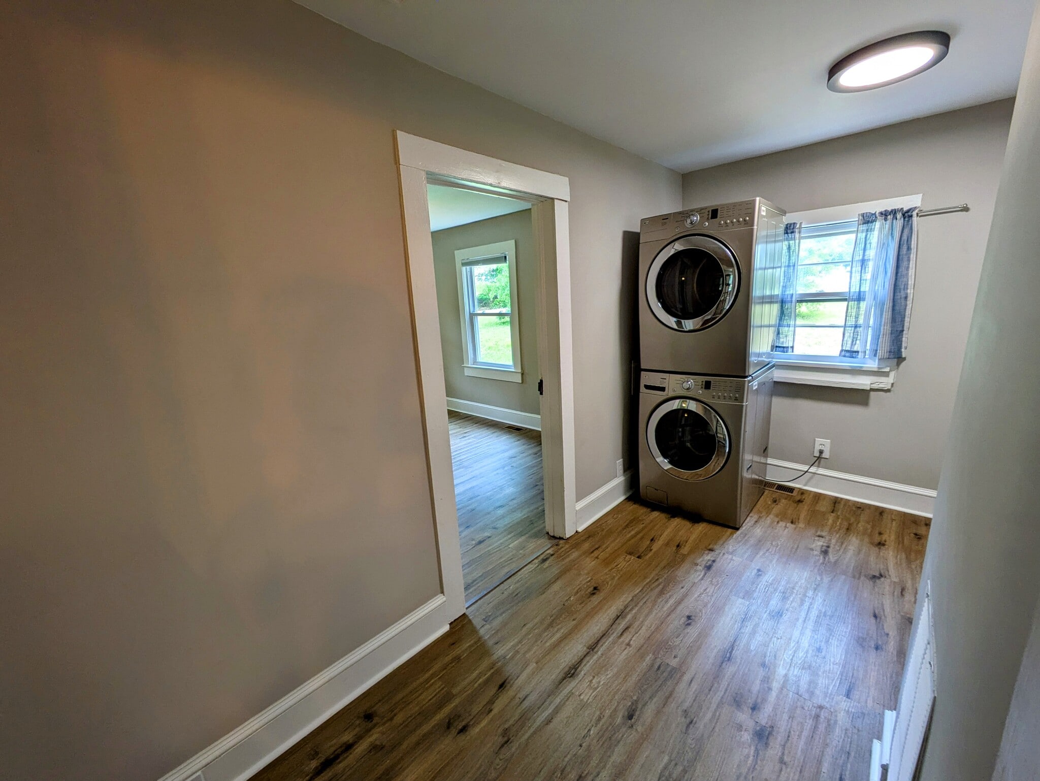Washer/Dryer Included - 123 W Marion Rd