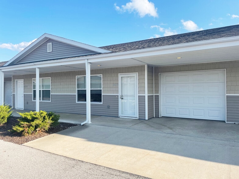 Building Photo - The Cottages at Bridgewater (Senior 55+)