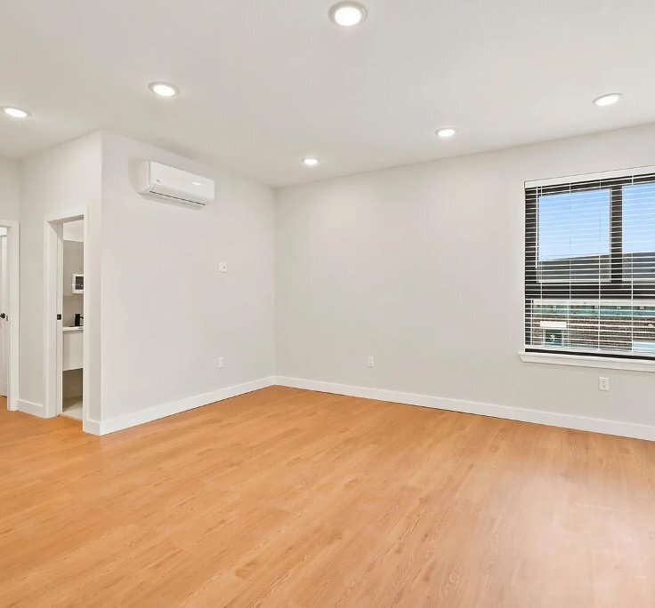 Building Photo - 5001 Frankford Ave