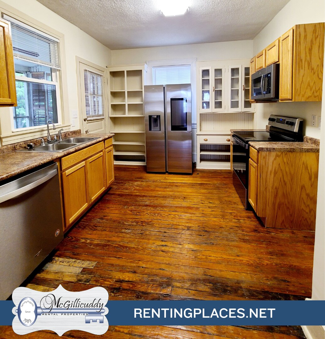 Building Photo - 2097 Heckle St