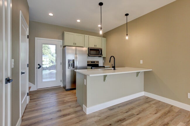 Building Photo - 102 Rosenwald St