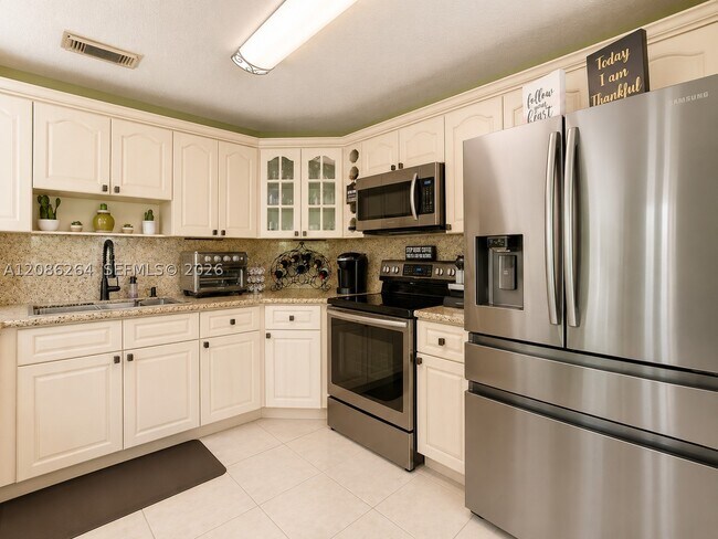 Building Photo - 15721 SW 44th St