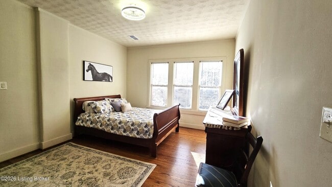 Building Photo - 1375 S 1st St