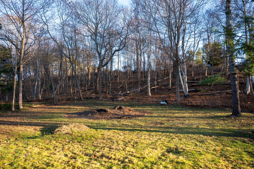 Building Photo - 6 Eastfield Rd