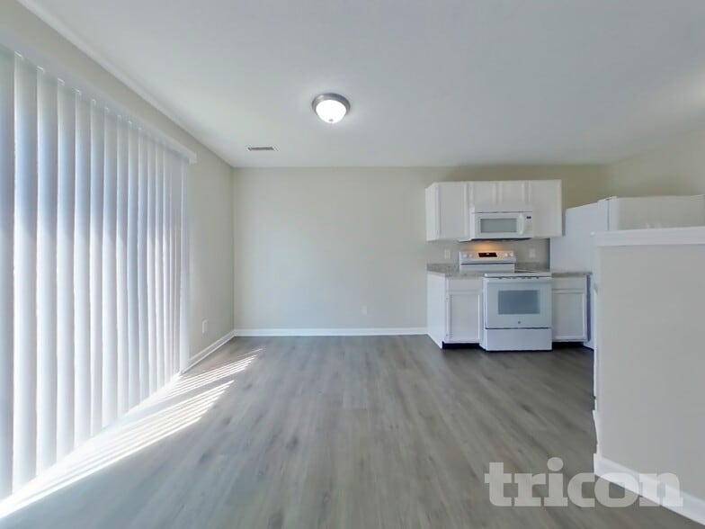 Building Photo - 4518 Redcliff S Ln