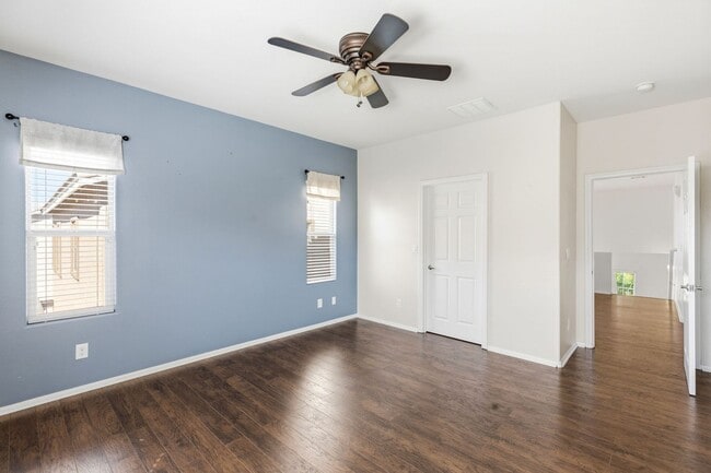 Building Photo - 8123 Mosaic Sunrise Ln