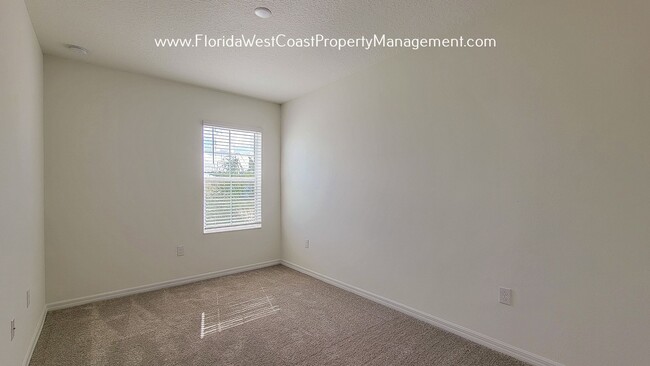 Building Photo - NORTH RIVER RANCH CORNER TOWNHOME! AVAILABE IN MARCH 2026 -LONG TERM LEASE!