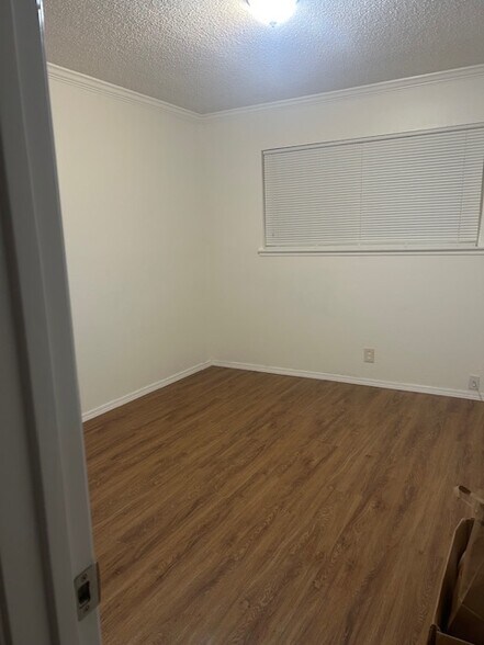 Building Photo - 2800 Joseph Ave