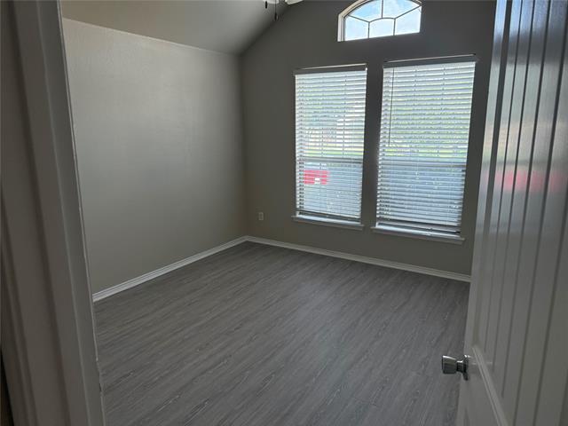 Building Photo - 424 Water Oak St
