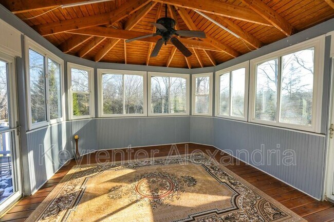 Building Photo - 13568 Heritage Farms Dr