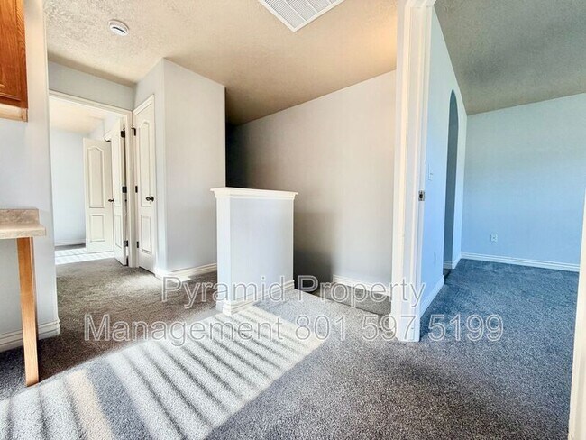 Building Photo - 1688 W 3180 N