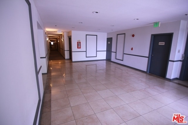 Building Photo - 939 Palm Ave