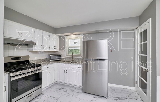 Building Photo - 3608 St Cosmas Ln