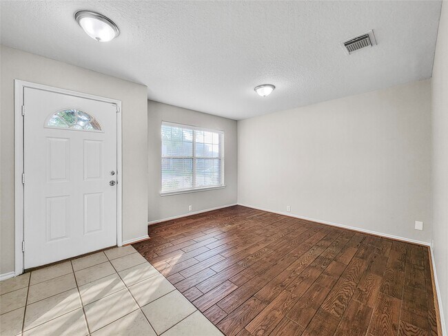 Building Photo - 14954 Sugar Sweet Dr