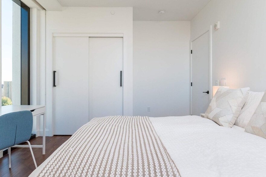 Building Photo - 99 Kneeland St