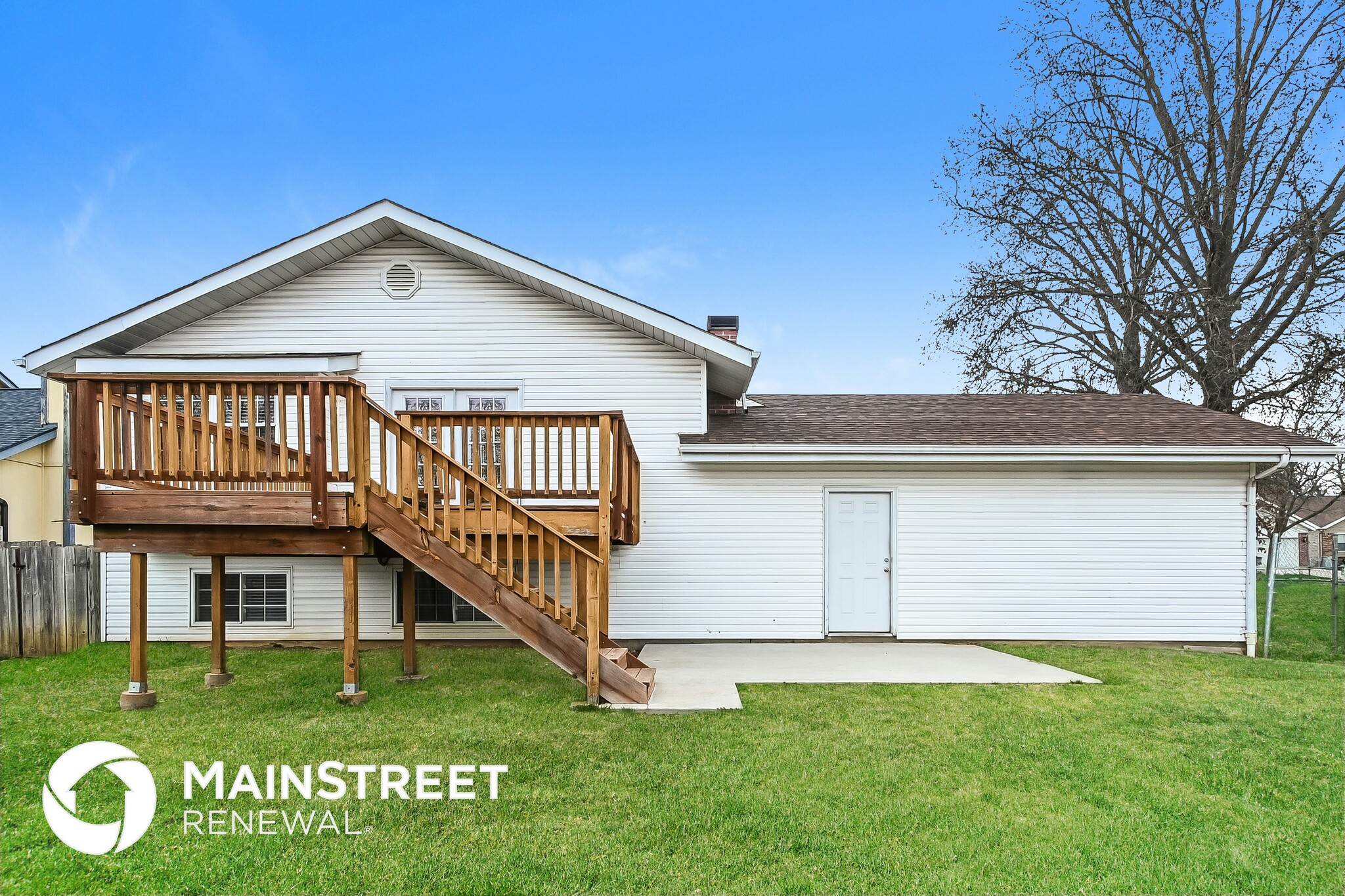 Building Photo - 3036 Brentmoor Dr