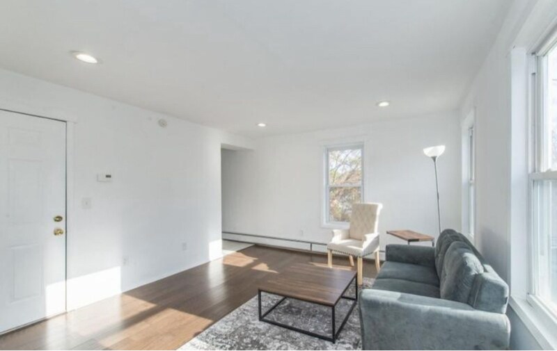 Building Photo - 14 Fidelity Pl