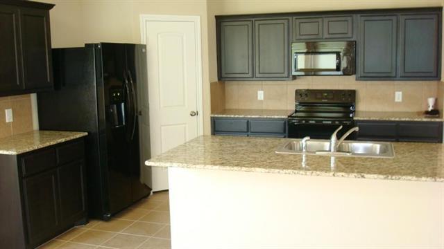 Building Photo - 8217 Spotted Doe Dr