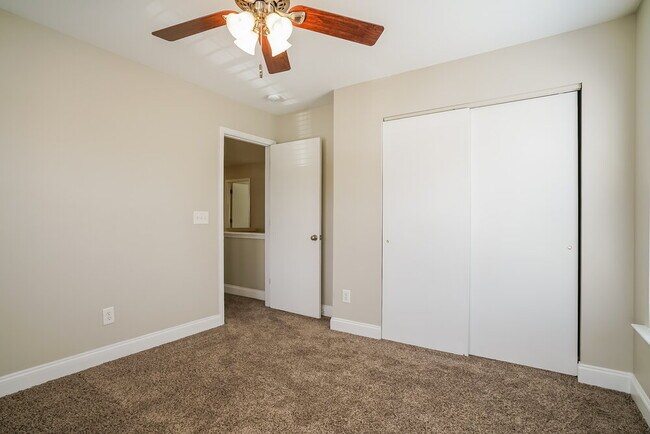 Building Photo - 533 Averasboro Dr