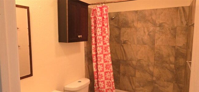 Building Photo - 8811 Dawnridge Cir