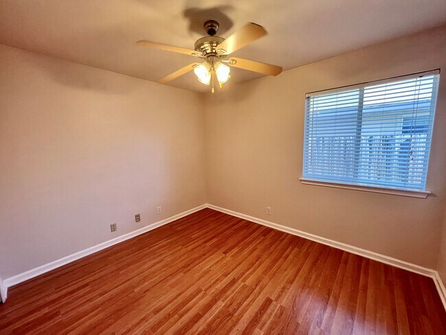 Building Photo - 3-Bedroom Home Near Loop 1604 with Fenced Yard & Two-Car Garage!