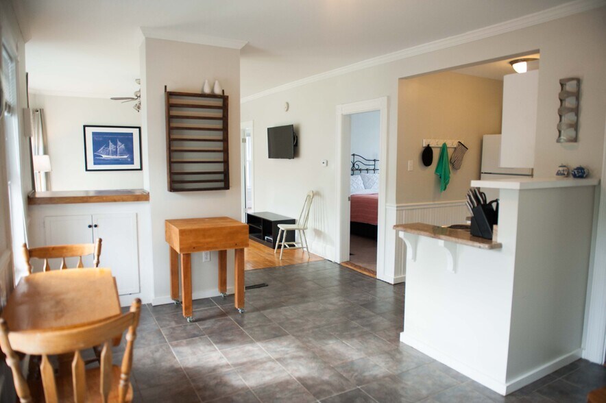 Kitchen - 90 Longwood Avenue