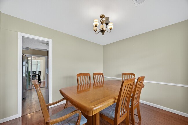 Building Photo - 9123 Langdon Ln