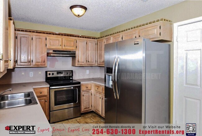 Building Photo - 4-Bedroom Home with Spacious Backyard in S...