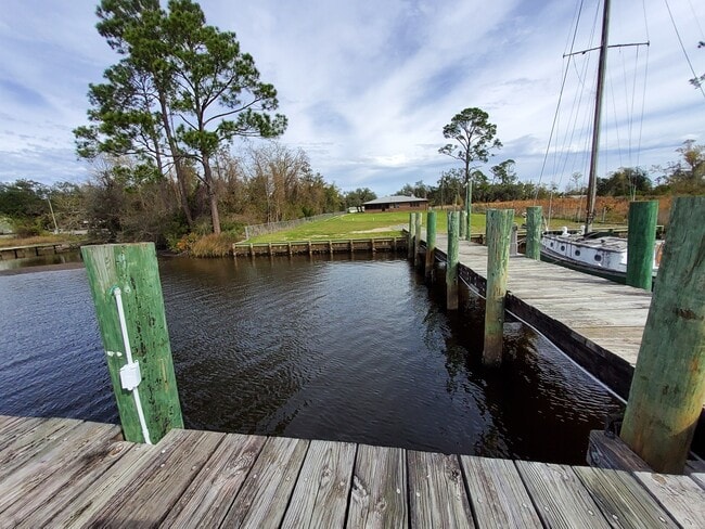 Building Photo - 7402 Hwy 2302