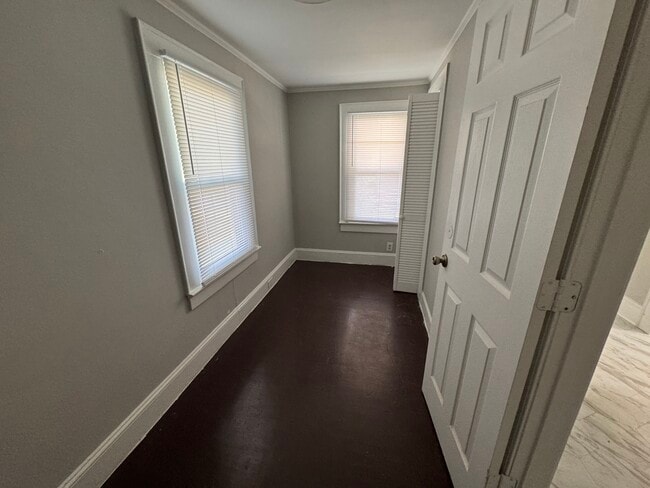 Building Photo - 1508 Lovett St