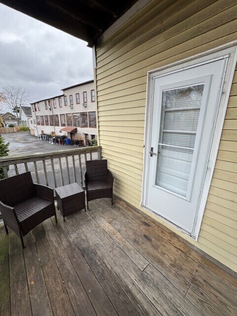 Building Photo - 265 East Ave