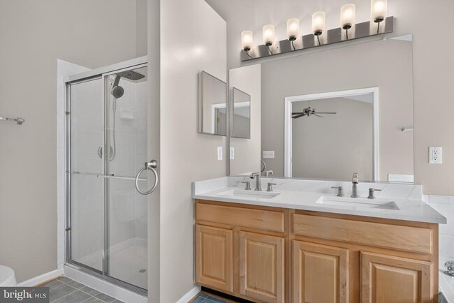Building Photo - 5166 Ballycastle Cir