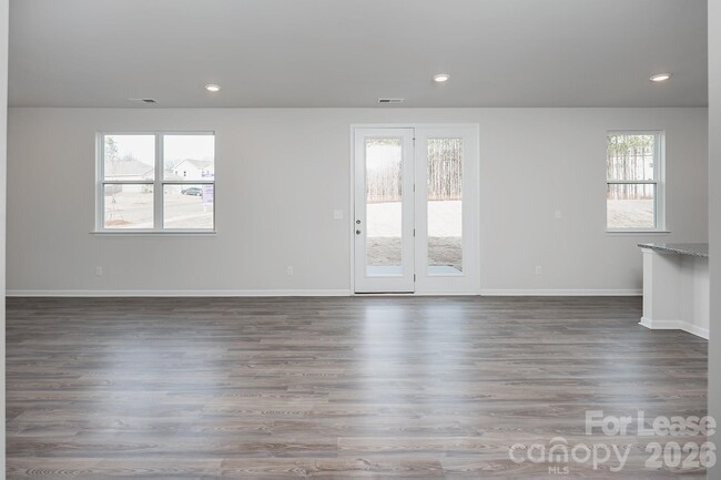 Building Photo - 1014 Hanover Crossing Dr