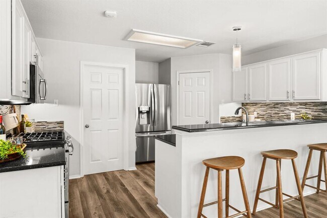 Building Photo - 1401 Wheatfall Ln