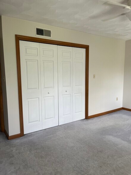 Building Photo - 1112 Cranston Dr