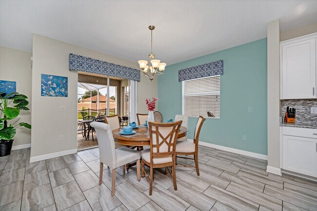 Building Photo - 1614 Moon Valley Dr