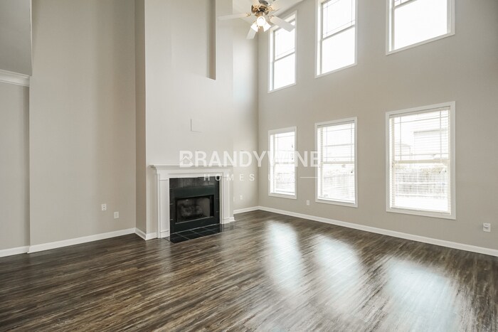 Building Photo - 7697 Battle Way