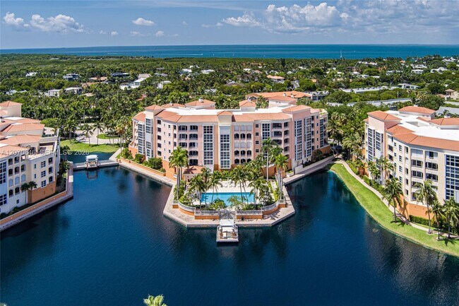 Building Photo - 731 Crandon Blvd