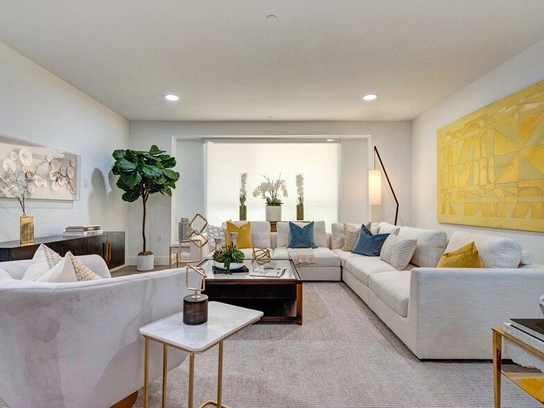 Primary Photo - 1330 Federal Ave