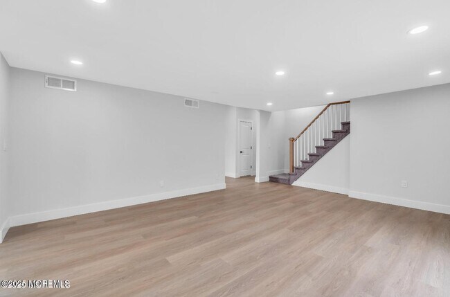 Building Photo - 23A Stoney Hill Rd