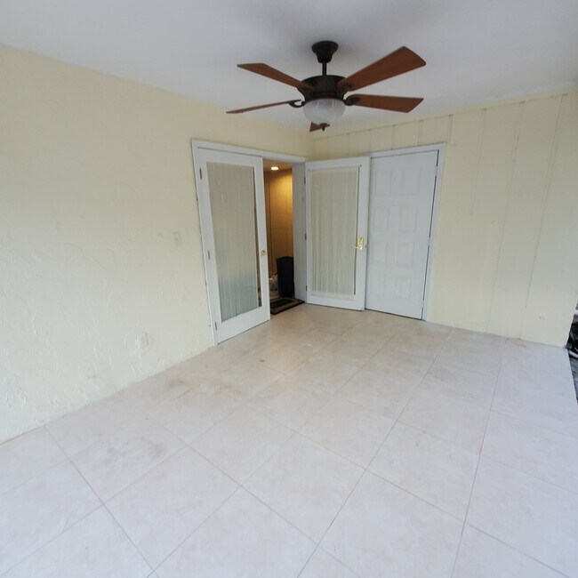 Building Photo - 7924 SW 8th St