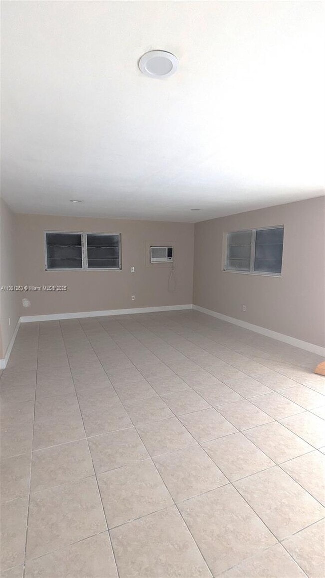 Building Photo - 4111 NW 37th Ave
