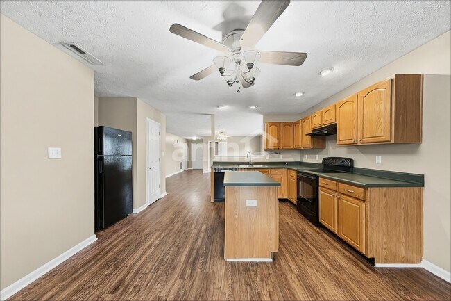 Building Photo - 2521 Monarchy Ln