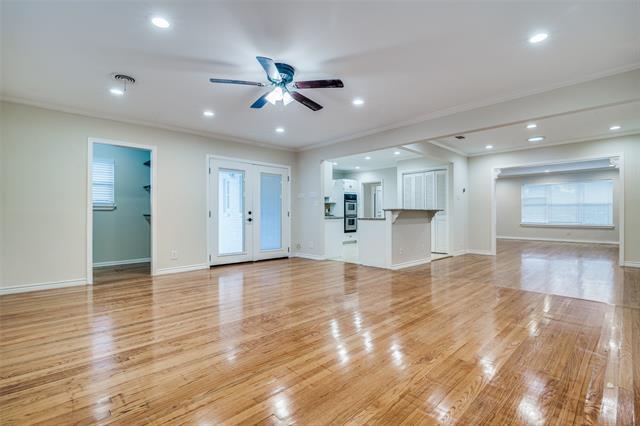 Building Photo - 6943 Bob O Link Dr