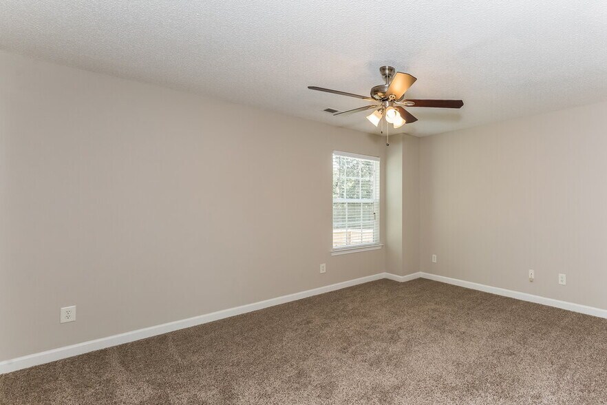 Building Photo - 5033 Revelation Way