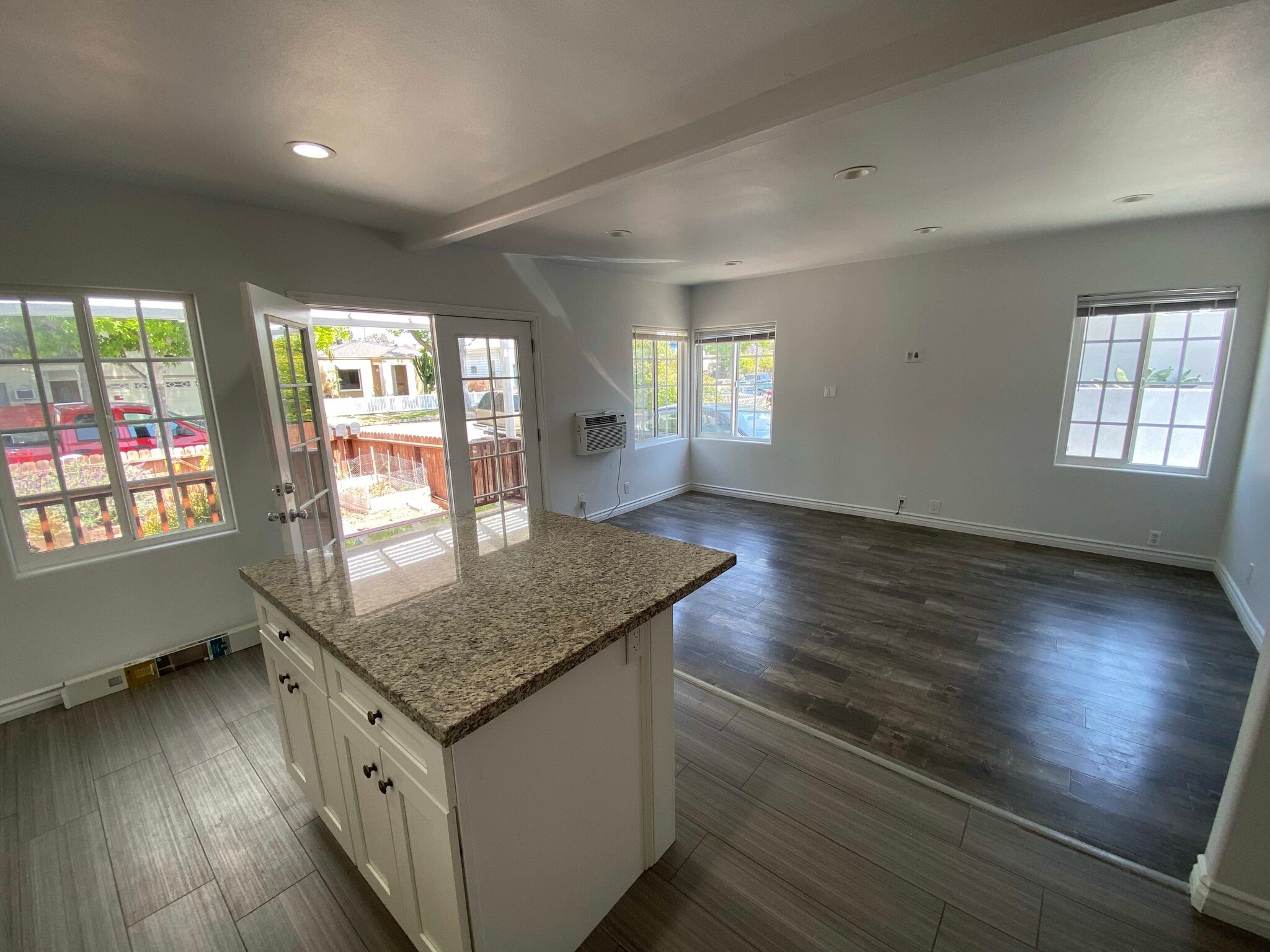 Building Photo - 2002 18th St