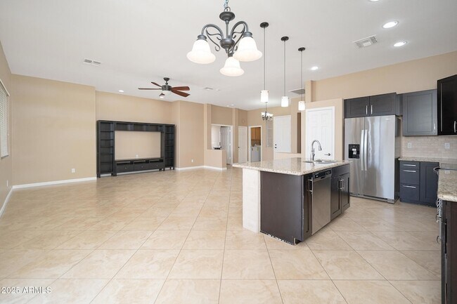 Building Photo - 13679 W Tara Ln